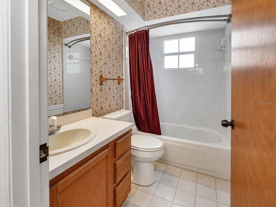 En Venta: $285,000 (3 camas, 2 baños, 1362 Pies cuadrados)
