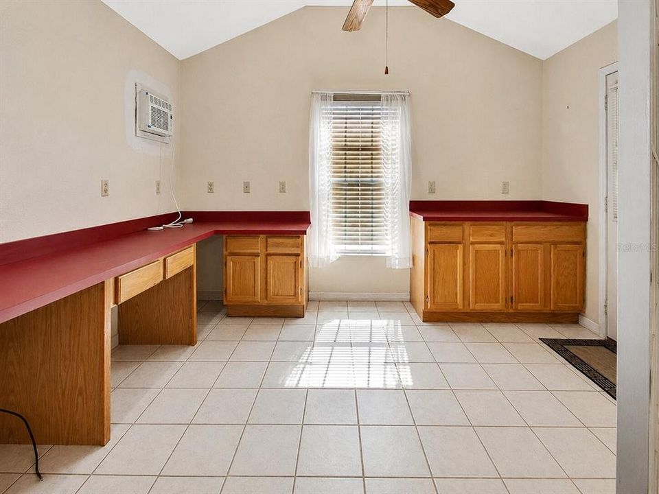 En Venta: $285,000 (3 camas, 2 baños, 1362 Pies cuadrados)
