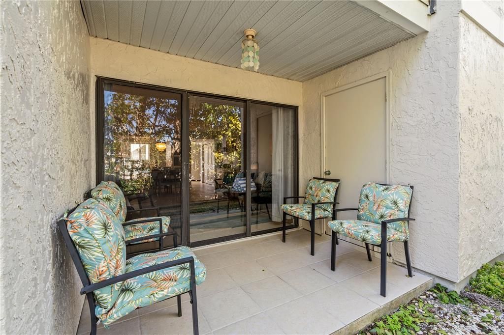 For Sale: $525,000 (2 beds, 2 baths, 1080 Square Feet)