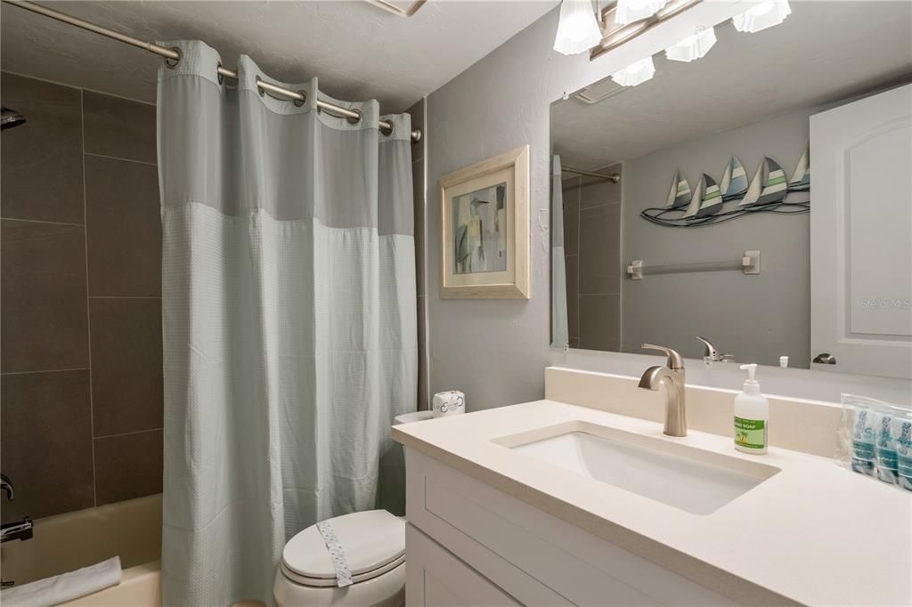 For Sale: $525,000 (2 beds, 2 baths, 1080 Square Feet)