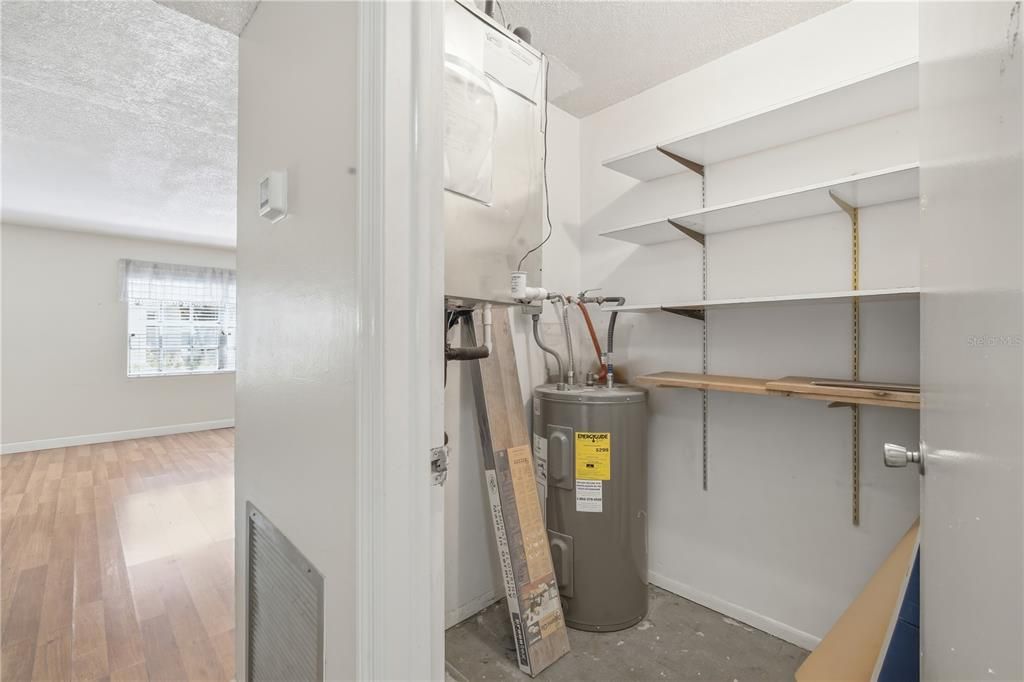 В аренду: $1,849 (2 спален, 1 ванн, 1000 Квадратных фут)
