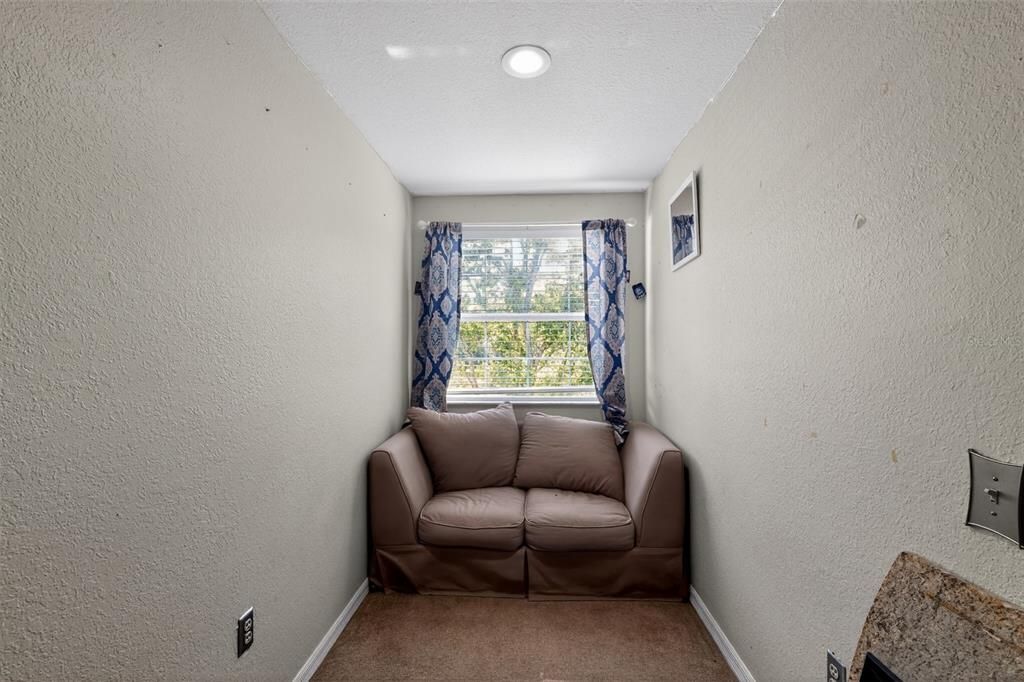 For Sale: $725,000 (7 beds, 4 baths, 5071 Square Feet)