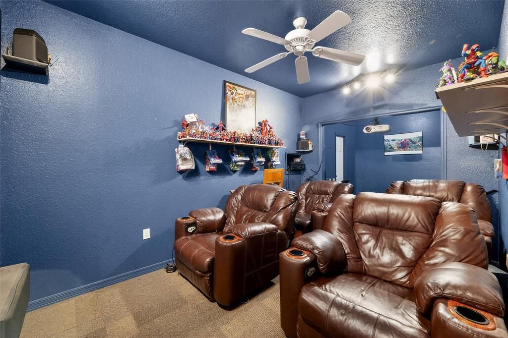 For Sale: $725,000 (7 beds, 4 baths, 5071 Square Feet)