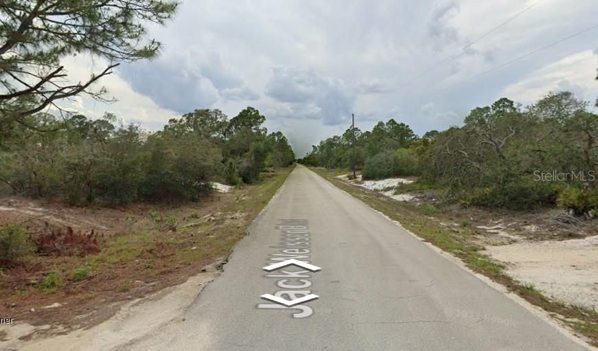 En Venta: $9,900 (0.28 acres)