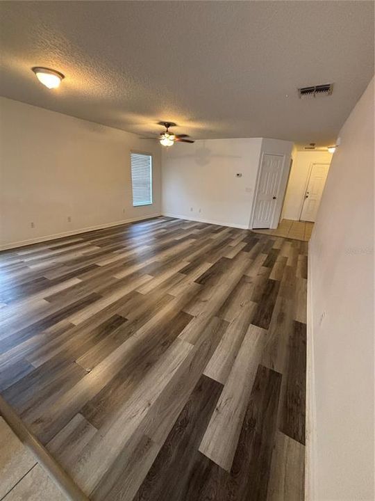 For Rent: $2,450 (3 beds, 2 baths, 1692 Square Feet)