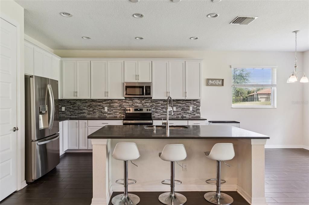 待售: $499,000 (4 贝兹, 3 浴室, 2436 平方英尺)
