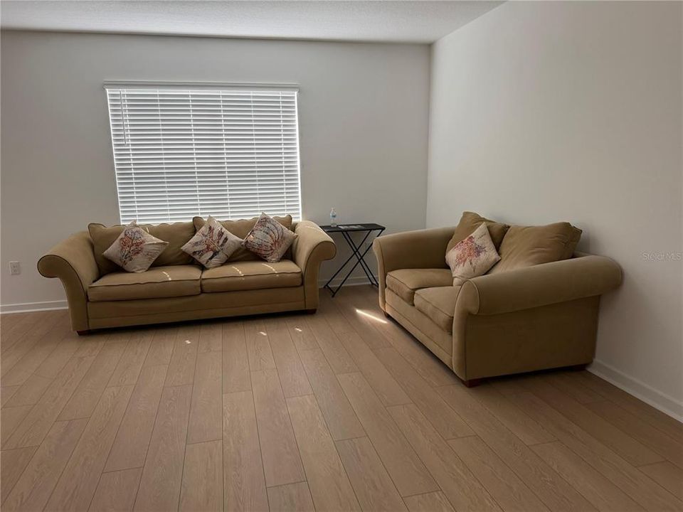 Active With Contract: $2,100 (4 beds, 2 baths, 2300 Square Feet)