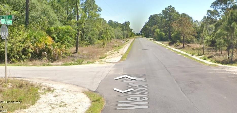 待售: $9,900 (0.32 acres)