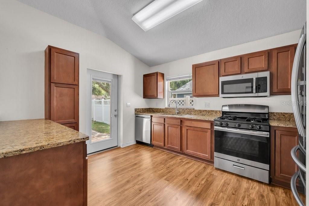 En Venta: $425,000 (3 camas, 2 baños, 1542 Pies cuadrados)