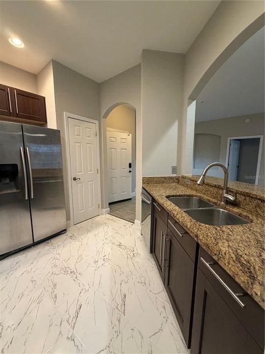 For Sale: $272,000 (3 beds, 2 baths, 1433 Square Feet)
