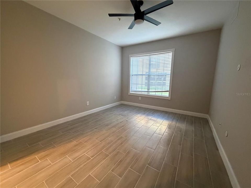 For Sale: $272,000 (3 beds, 2 baths, 1433 Square Feet)