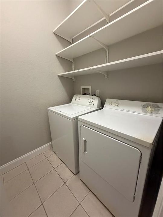 For Sale: $272,000 (3 beds, 2 baths, 1433 Square Feet)