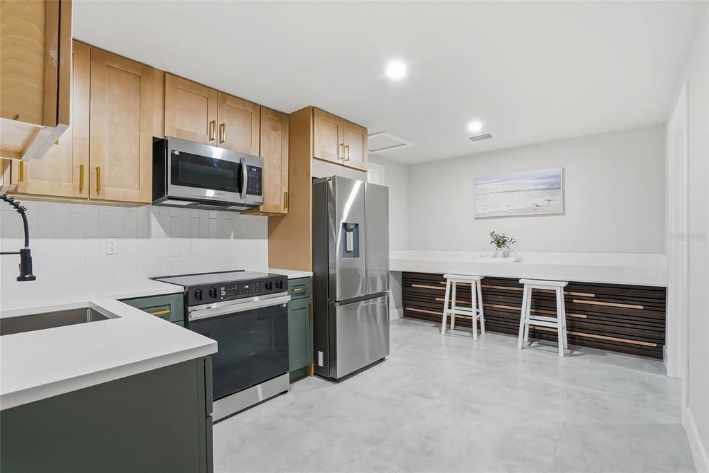 For Sale: $559,900 (4 beds, 3 baths, 2308 Square Feet)