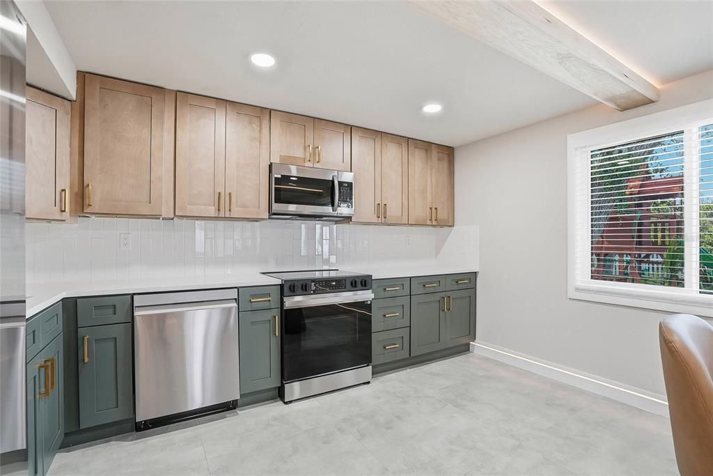 For Sale: $559,900 (4 beds, 3 baths, 2308 Square Feet)