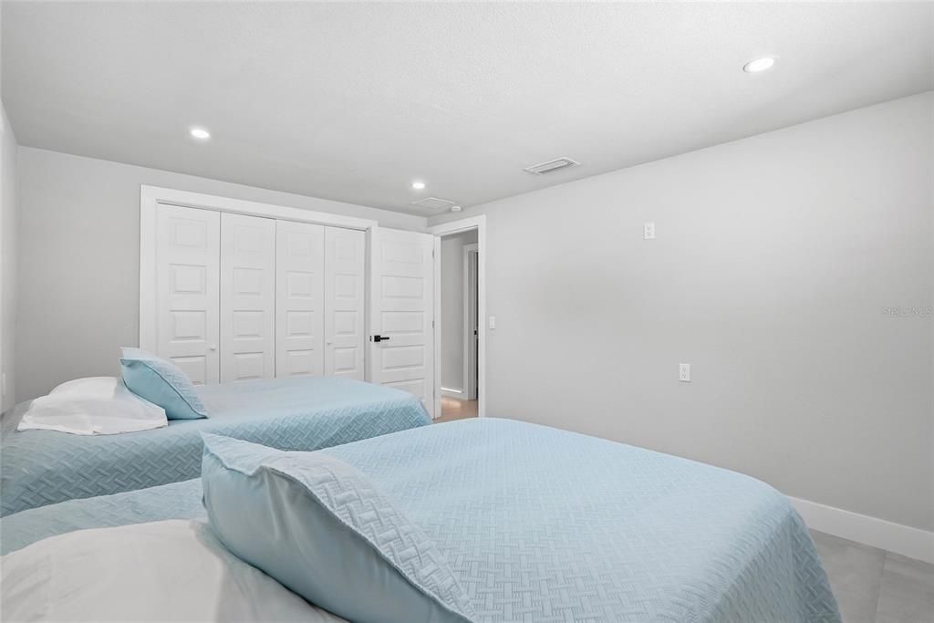 For Sale: $559,900 (4 beds, 3 baths, 2308 Square Feet)