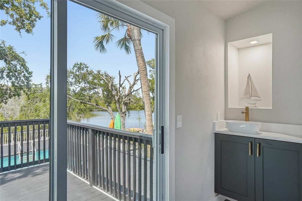 For Sale: $559,900 (4 beds, 3 baths, 2308 Square Feet)