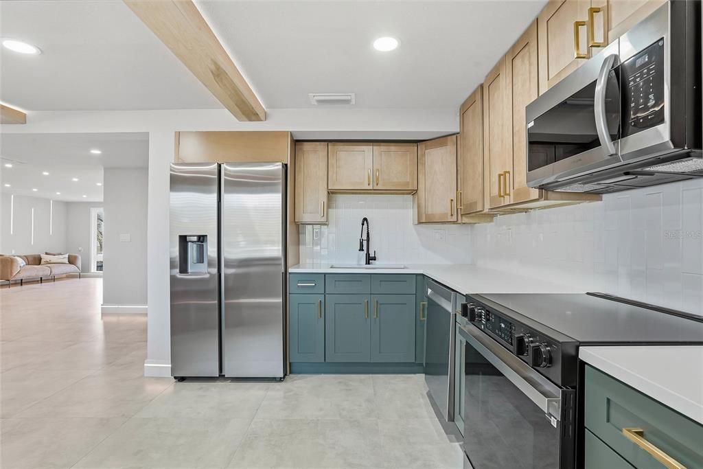 For Sale: $559,900 (4 beds, 3 baths, 2308 Square Feet)