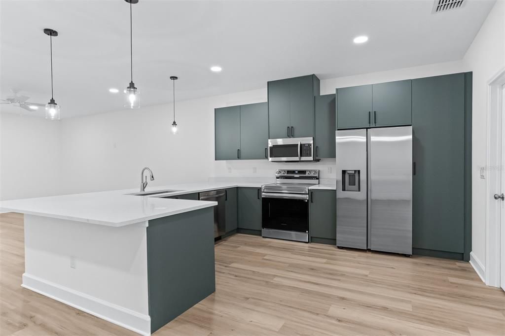 En Venta: $874,900 (6 camas, 0 baños, 3656 Pies cuadrados)