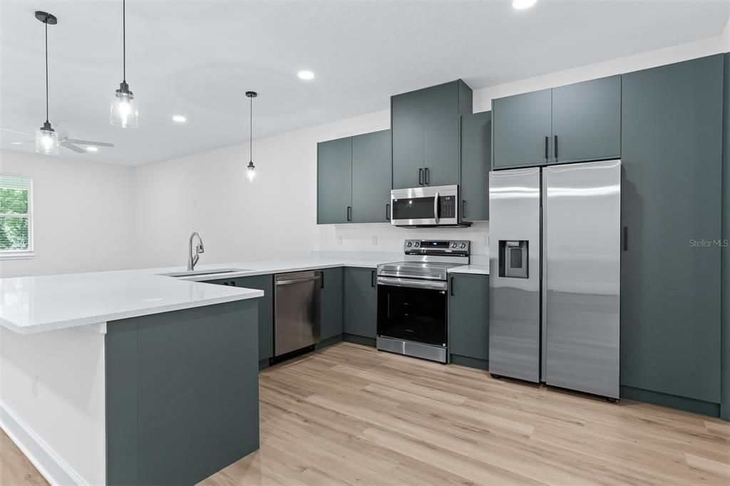 En Venta: $874,900 (6 camas, 0 baños, 3656 Pies cuadrados)