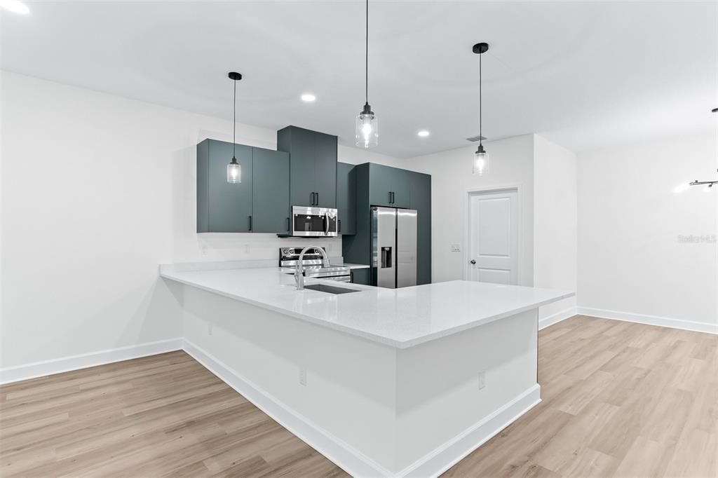 En Venta: $874,900 (6 camas, 0 baños, 3656 Pies cuadrados)