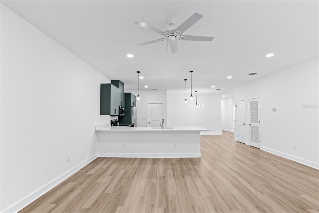 En Venta: $874,900 (6 camas, 0 baños, 3656 Pies cuadrados)