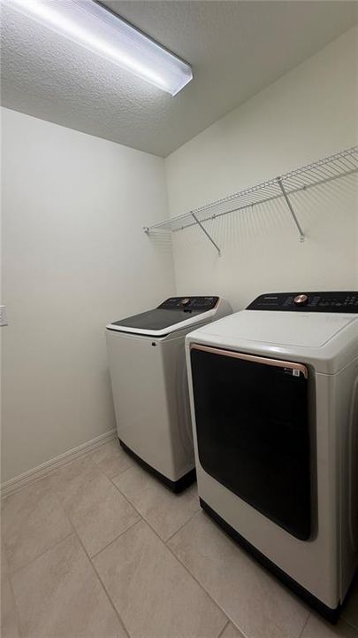 For Rent: $2,250 (3 beds, 2 baths, 1690 Square Feet)
