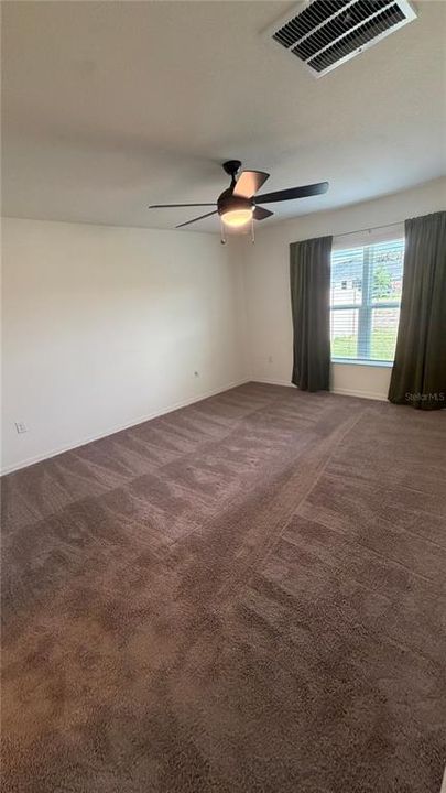 For Rent: $2,250 (3 beds, 2 baths, 1690 Square Feet)