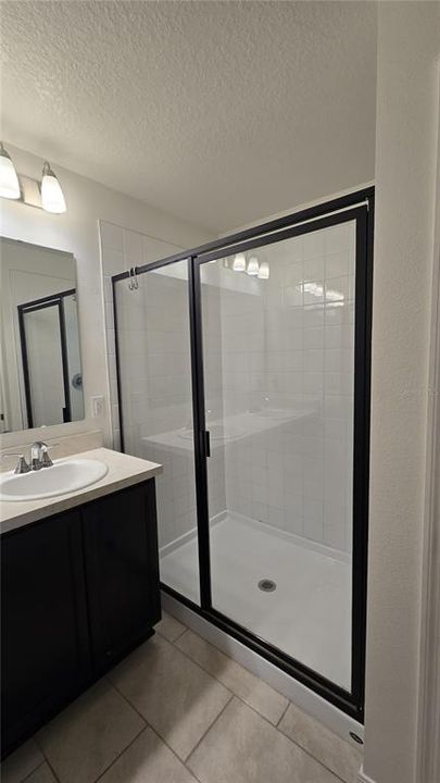 For Rent: $2,250 (3 beds, 2 baths, 1690 Square Feet)