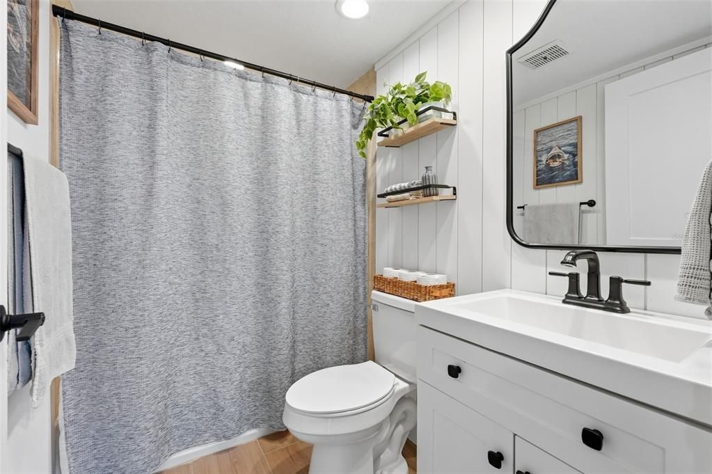 En Venta: $624,900 (3 camas, 2 baños, 1555 Pies cuadrados)