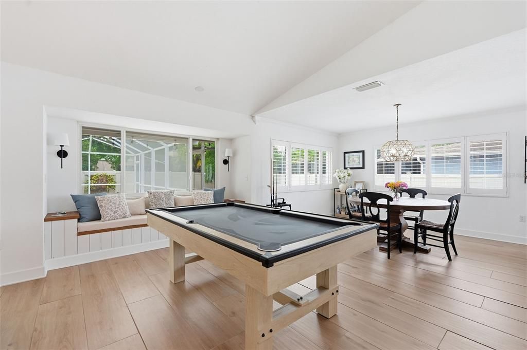 En Venta: $624,900 (3 camas, 2 baños, 1555 Pies cuadrados)