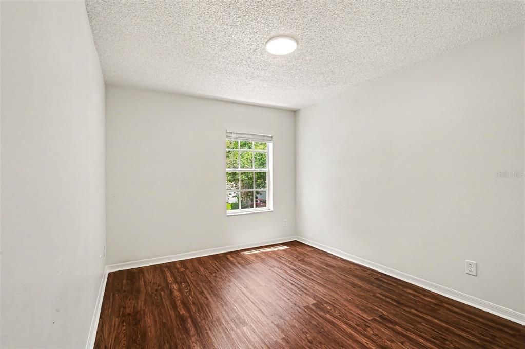 For Sale: $369,900 (4 beds, 2 baths, 1624 Square Feet)