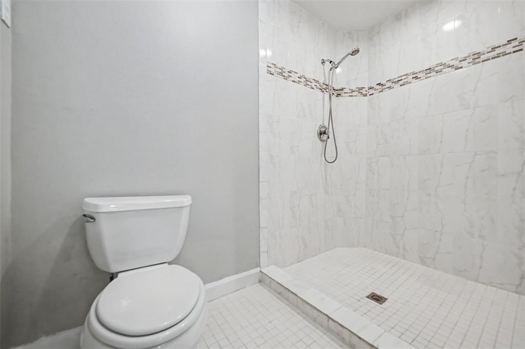 На продажу: $349,900 (3 спален, 2 ванн, 1509 Квадратных фут)