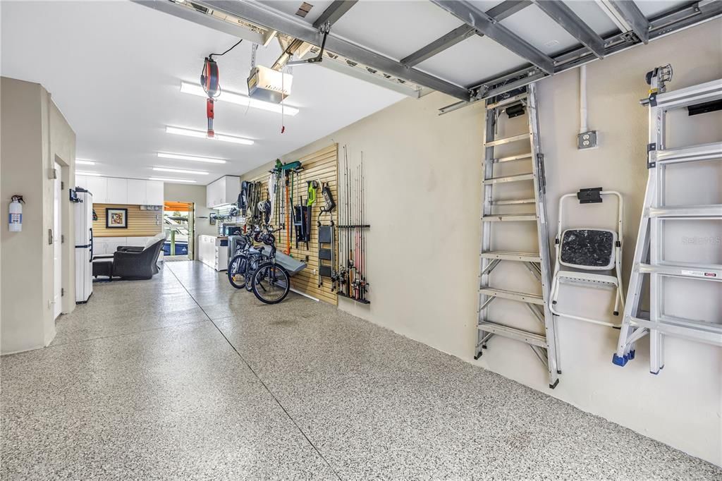 На продажу: $785,000 (3 спален, 2 ванн, 1983 Квадратных фут)