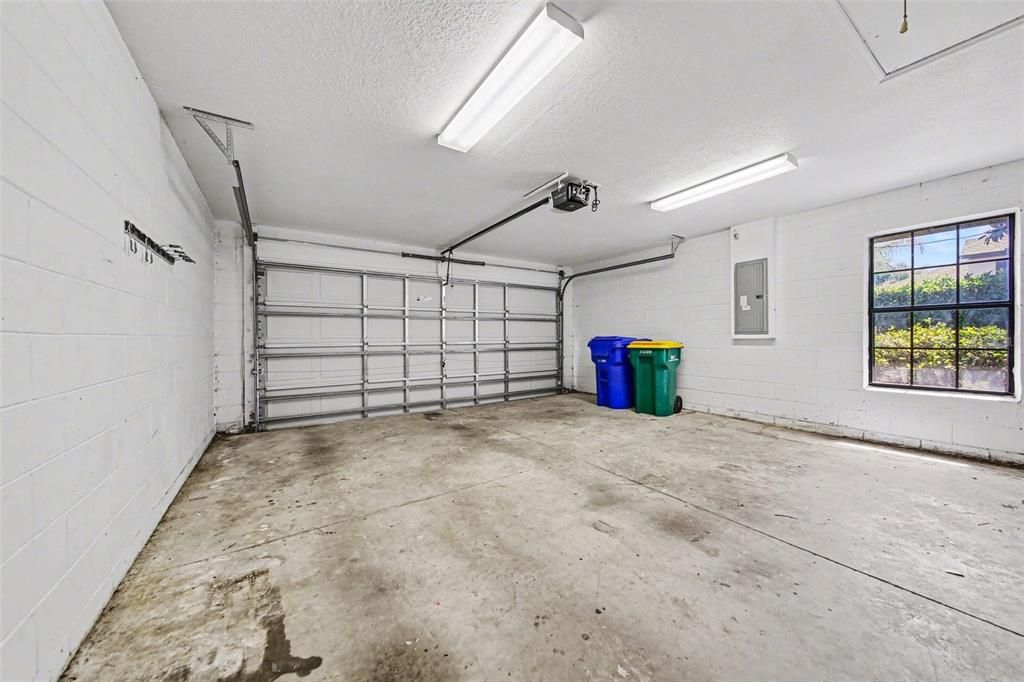 For Sale: $284,900 (3 beds, 2 baths, 1470 Square Feet)