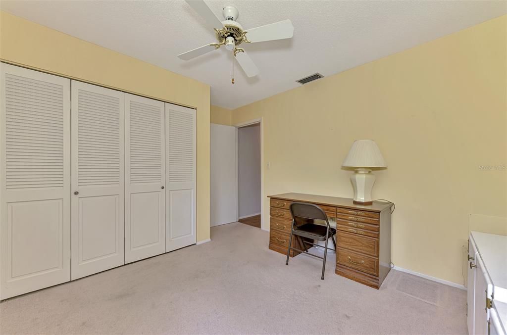 For Sale: $174,900 (2 beds, 2 baths, 1003 Square Feet)