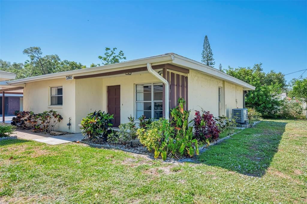 For Sale: $174,900 (2 beds, 2 baths, 1003 Square Feet)