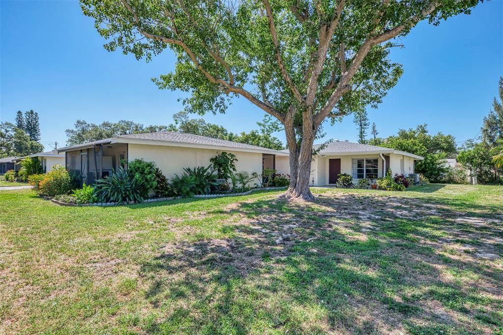 For Sale: $174,900 (2 beds, 2 baths, 1003 Square Feet)