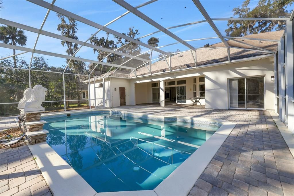 For Sale: $899,000 (4 beds, 3 baths, 3603 Square Feet)