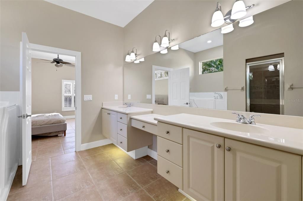 For Sale: $899,000 (4 beds, 3 baths, 3603 Square Feet)