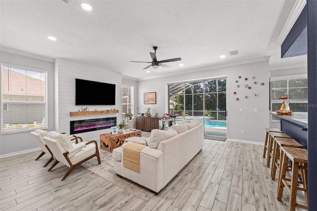 En Venta: $649,900 (5 camas, 2 baños, 2803 Pies cuadrados)
