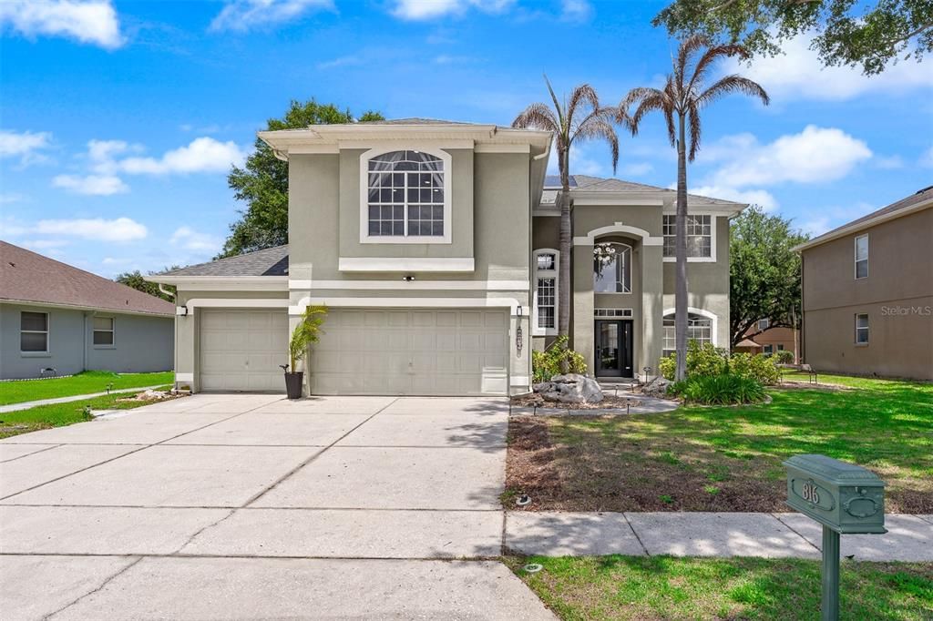 En Venta: $649,900 (5 camas, 2 baños, 2803 Pies cuadrados)