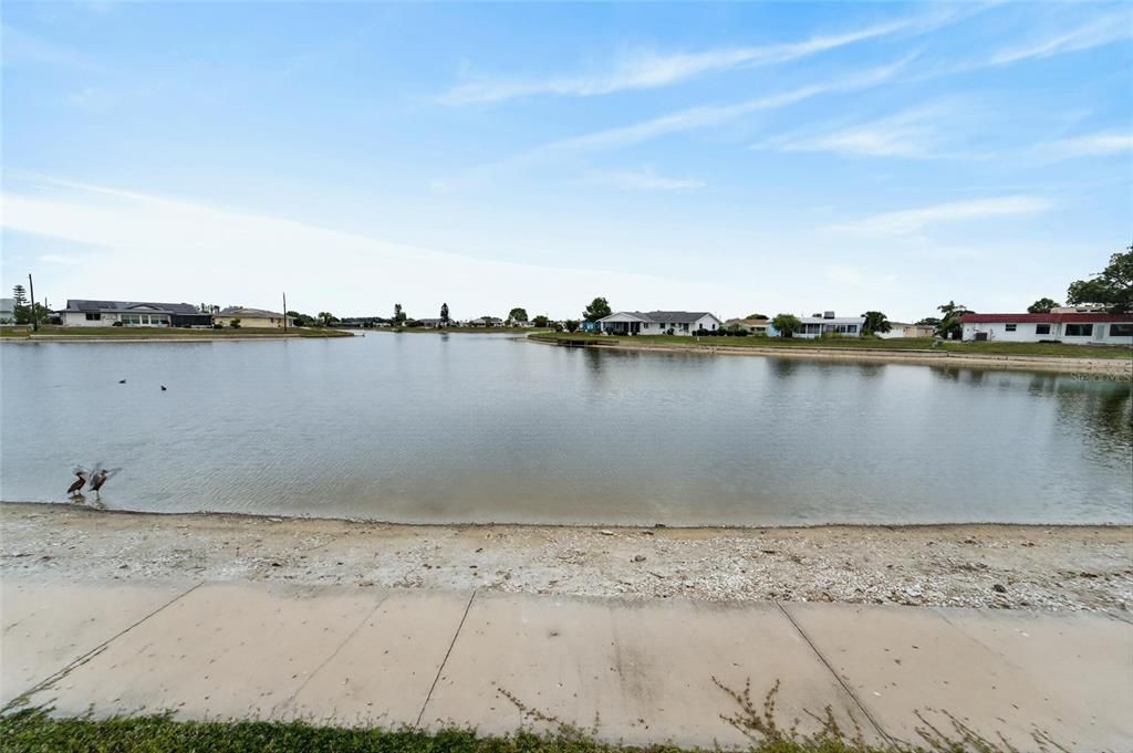 For Rent: $1,950 (2 beds, 2 baths, 1582 Square Feet)