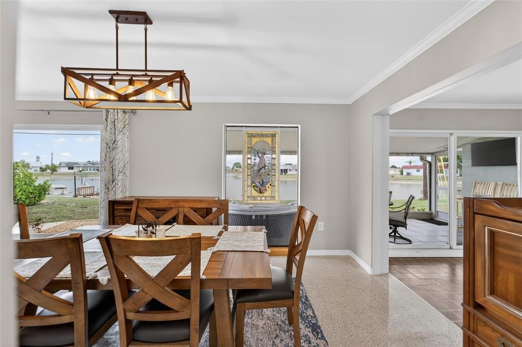 For Rent: $1,950 (2 beds, 2 baths, 1582 Square Feet)