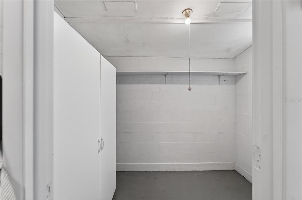 For Rent: $1,950 (2 beds, 2 baths, 1582 Square Feet)