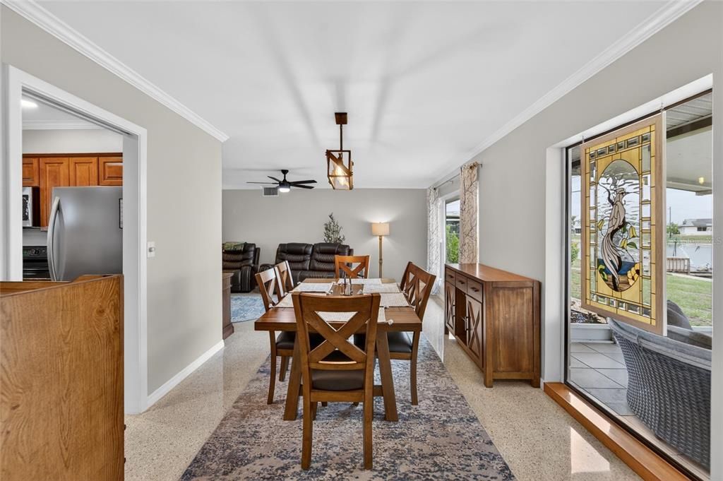 For Rent: $1,950 (2 beds, 2 baths, 1582 Square Feet)