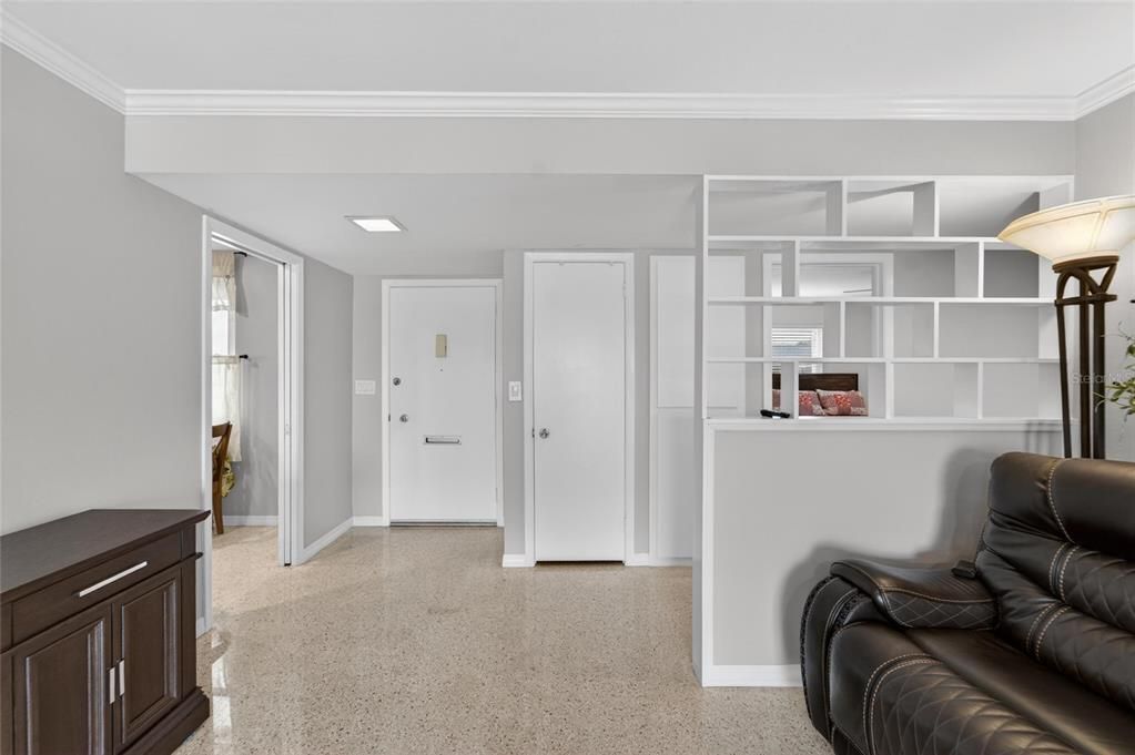 For Rent: $1,950 (2 beds, 2 baths, 1582 Square Feet)