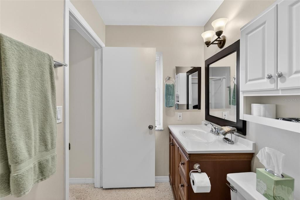 For Rent: $1,950 (2 beds, 2 baths, 1582 Square Feet)
