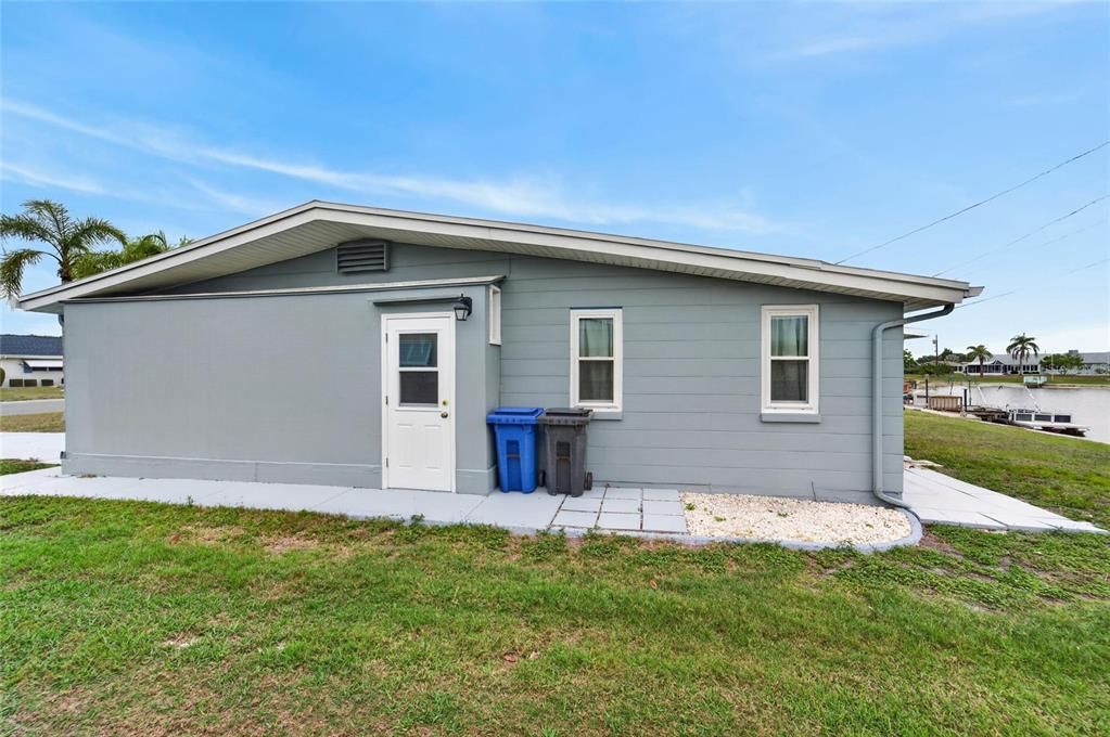 For Rent: $1,950 (2 beds, 2 baths, 1582 Square Feet)