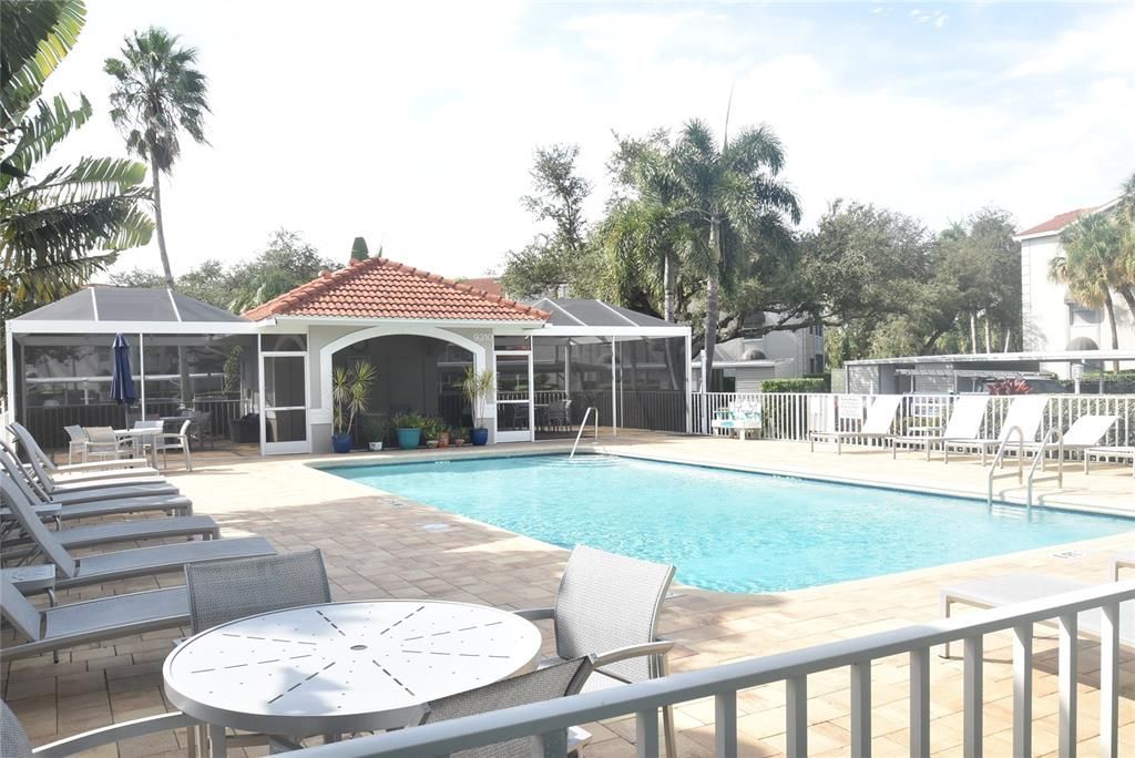 For Rent: $4,750 (2 beds, 2 baths, 1106 Square Feet)