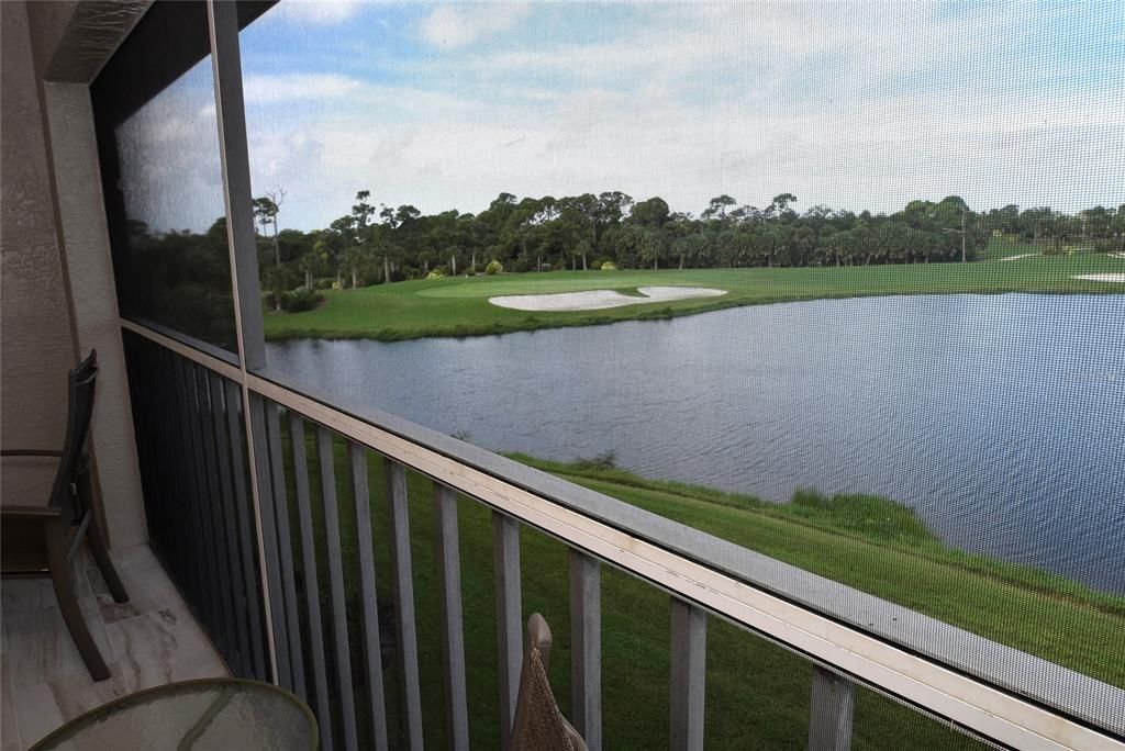 For Rent: $4,750 (2 beds, 2 baths, 1106 Square Feet)